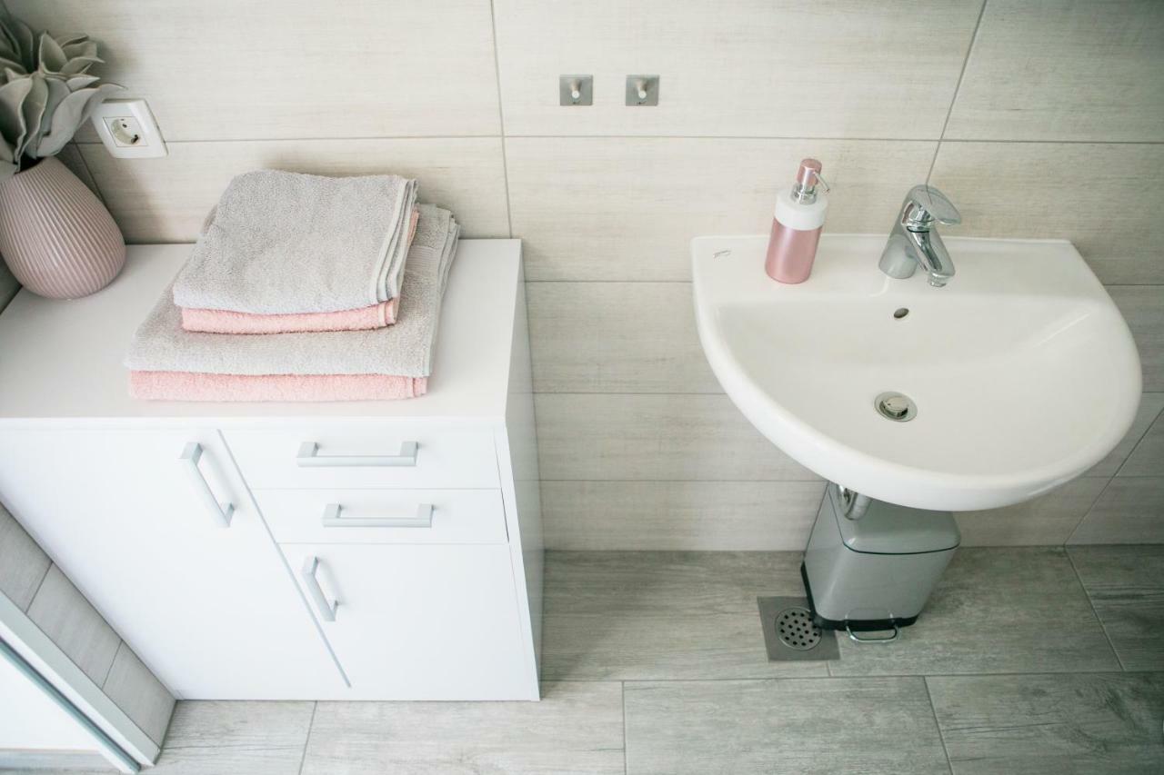 Sweet Stay Roznik Apartment Ljubljana Eksteriør bilde